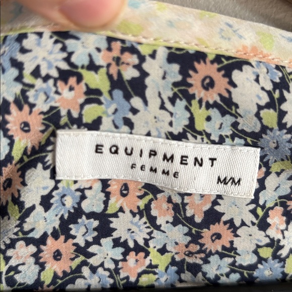 Equipment Femme • 100% silk floral sleeveless blouse - Picture 4 of 8